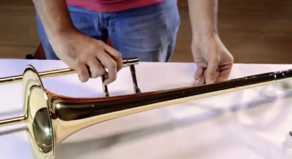 Portada de cuidado de instrumentos, trombón